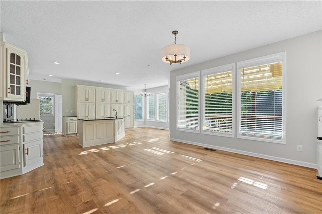 5829  Manor Lane, Parkville, MO 64152 | MLS#2579044