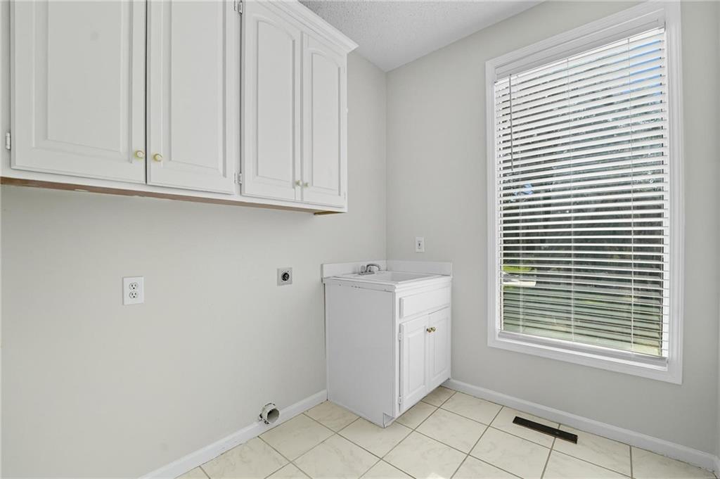 5829  Manor Lane, Parkville, MO 64152 | MLS#2579044