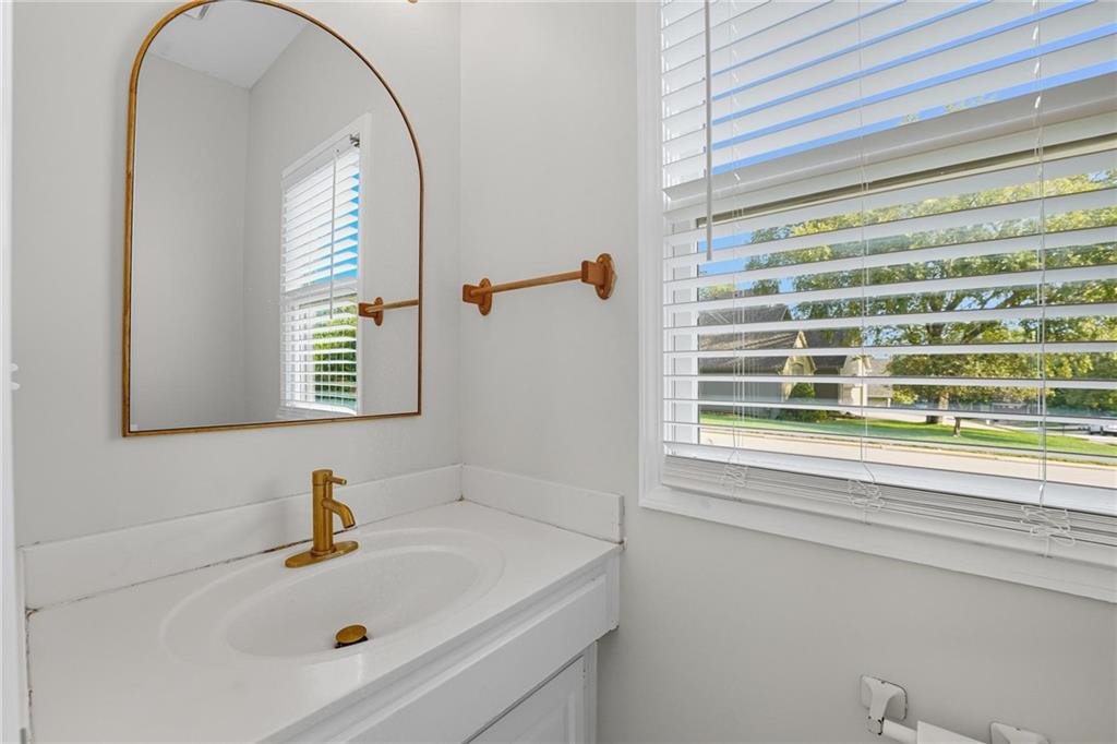 5829  Manor Lane, Parkville, MO 64152 | MLS#2579044