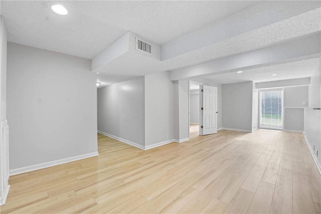 5829  Manor Lane, Parkville, MO 64152 | MLS#2579044