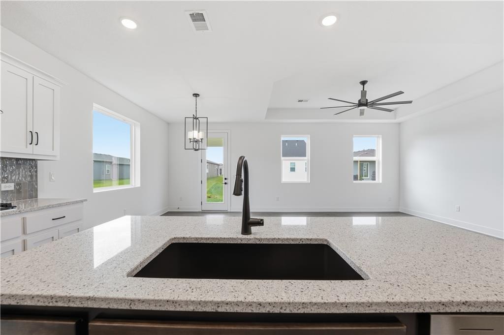 1709 NW 105th Terrace, Kansas City, MO 64155 | MLS#2579128