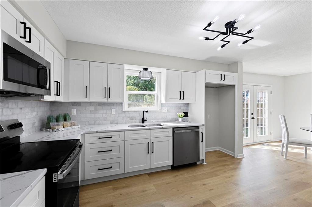 11005  Walnut Creek Drive, Kansas City, MO 64152 | MLS#2579254