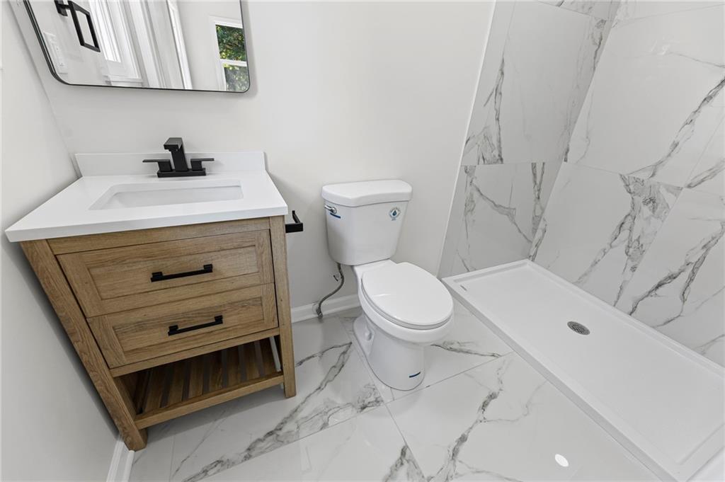 11005  Walnut Creek Drive, Kansas City, MO 64152 | MLS#2579254