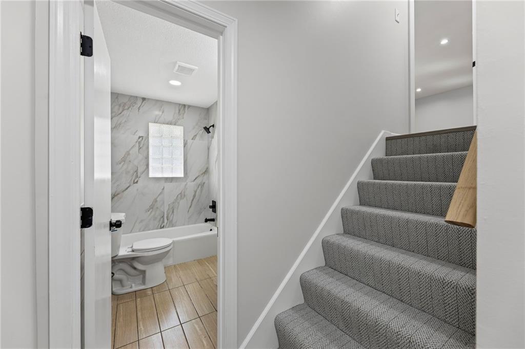 11005  Walnut Creek Drive, Kansas City, MO 64152 | MLS#2579254