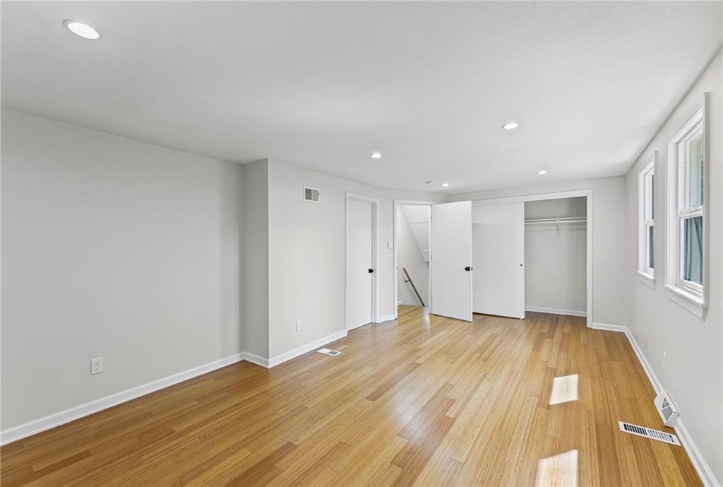 11005  Walnut Creek Drive, Kansas City, MO 64152 | MLS#2579254