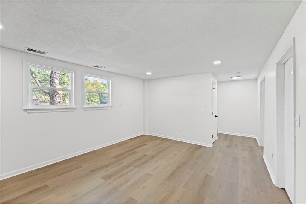 11005  Walnut Creek Drive, Kansas City, MO 64152 | MLS#2579254