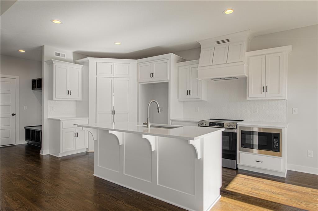 1015  Poplar Lane, Liberty, MO 64068 | MLS#2581659