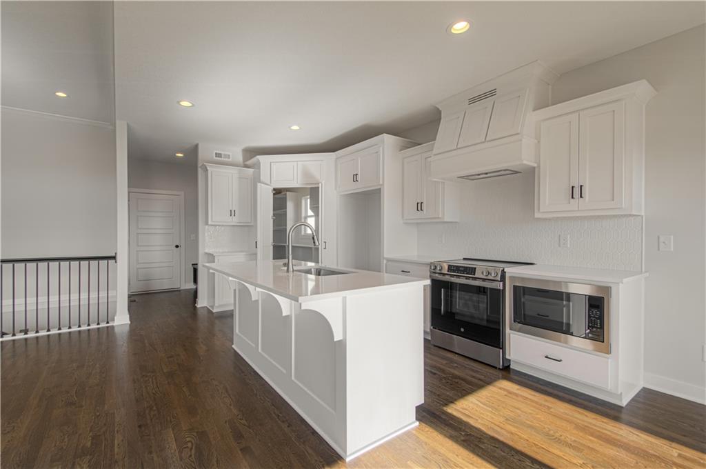 1015  Poplar Lane, Liberty, MO 64068 | MLS#2581659