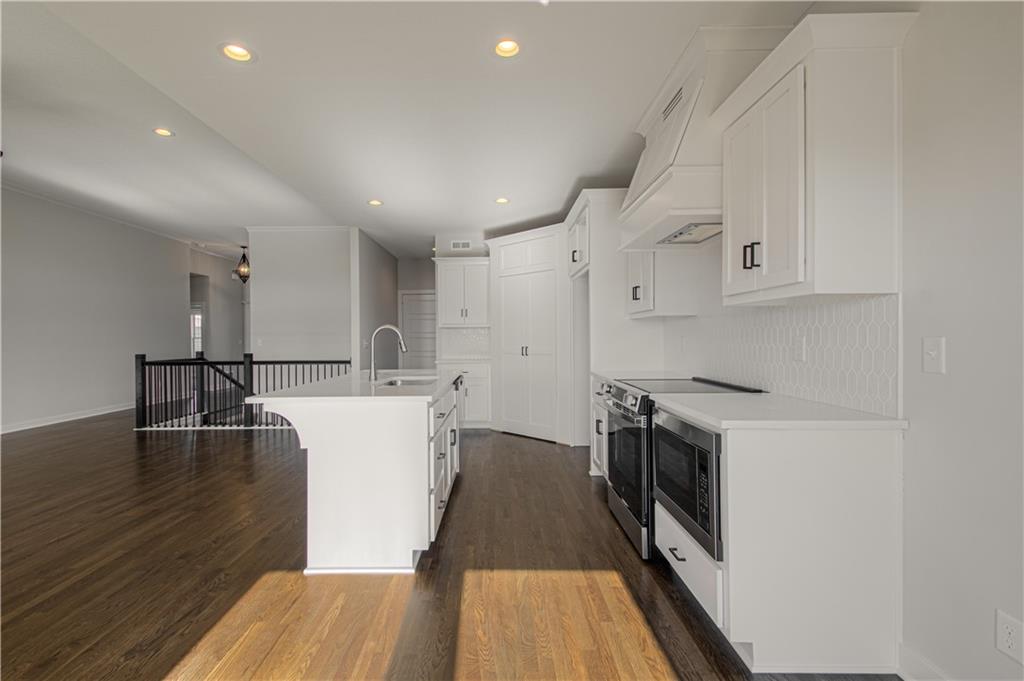 1015  Poplar Lane, Liberty, MO 64068 | MLS#2581659