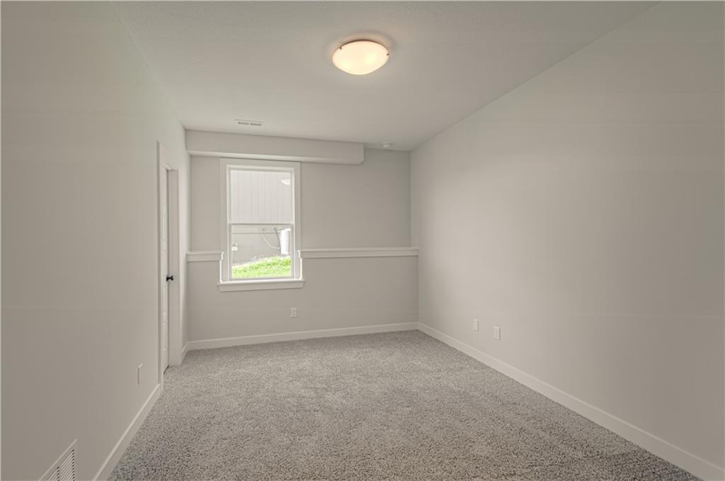 1015  Poplar Lane, Liberty, MO 64068 | MLS#2581659