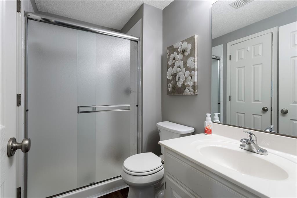 1500 NE 92nd Terrace, Kansas City, MO 64155 | MLS#2582190