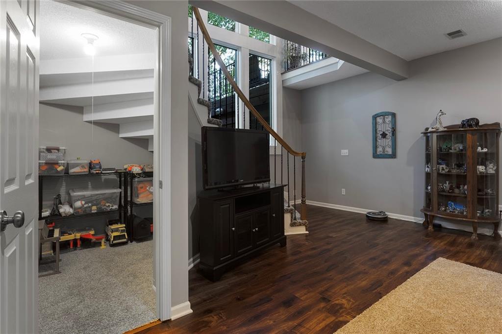 1500 NE 92nd Terrace, Kansas City, MO 64155 | MLS#2582190