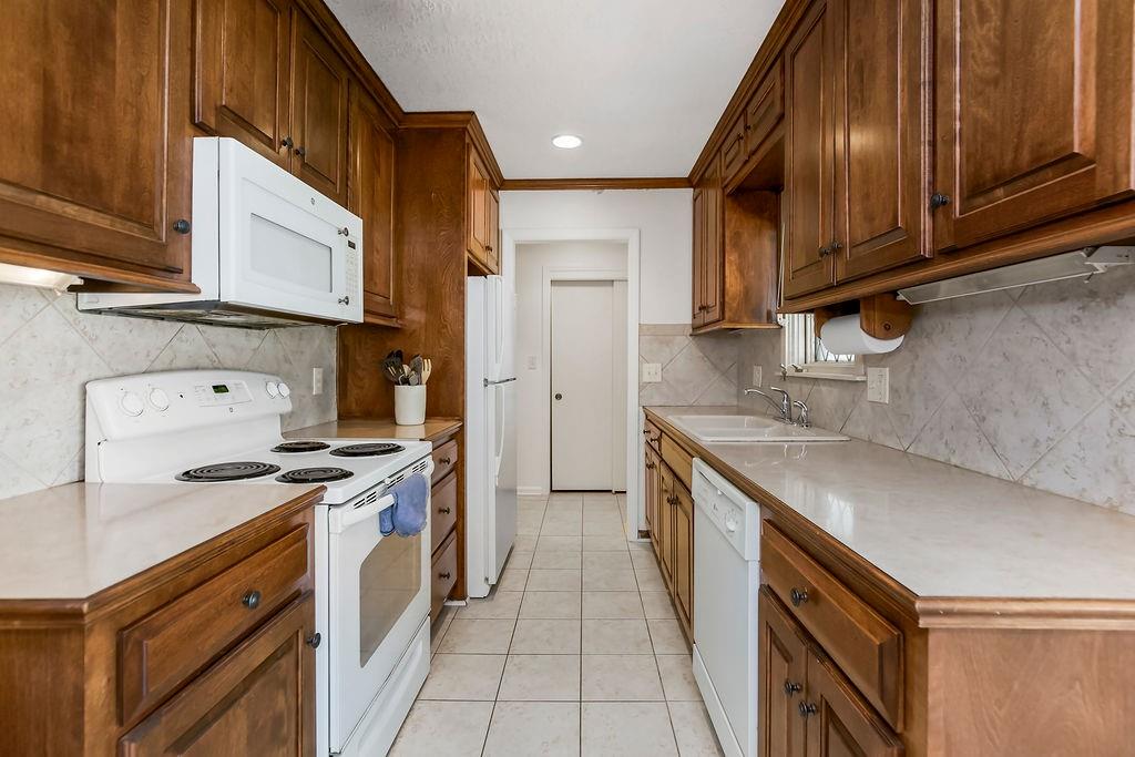 6719 N BELLEFONTAINE Avenue, Gladstone, MO 64119 | MLS#2584274