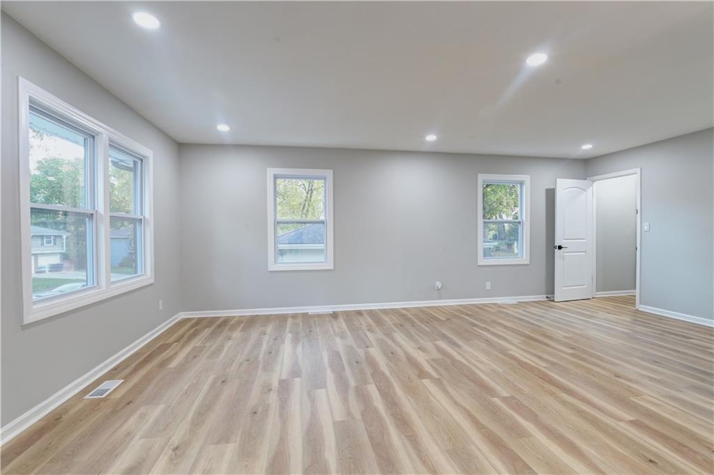 5221 NE 39th Street, Kansas City, MO 64117 | MLS#2585441