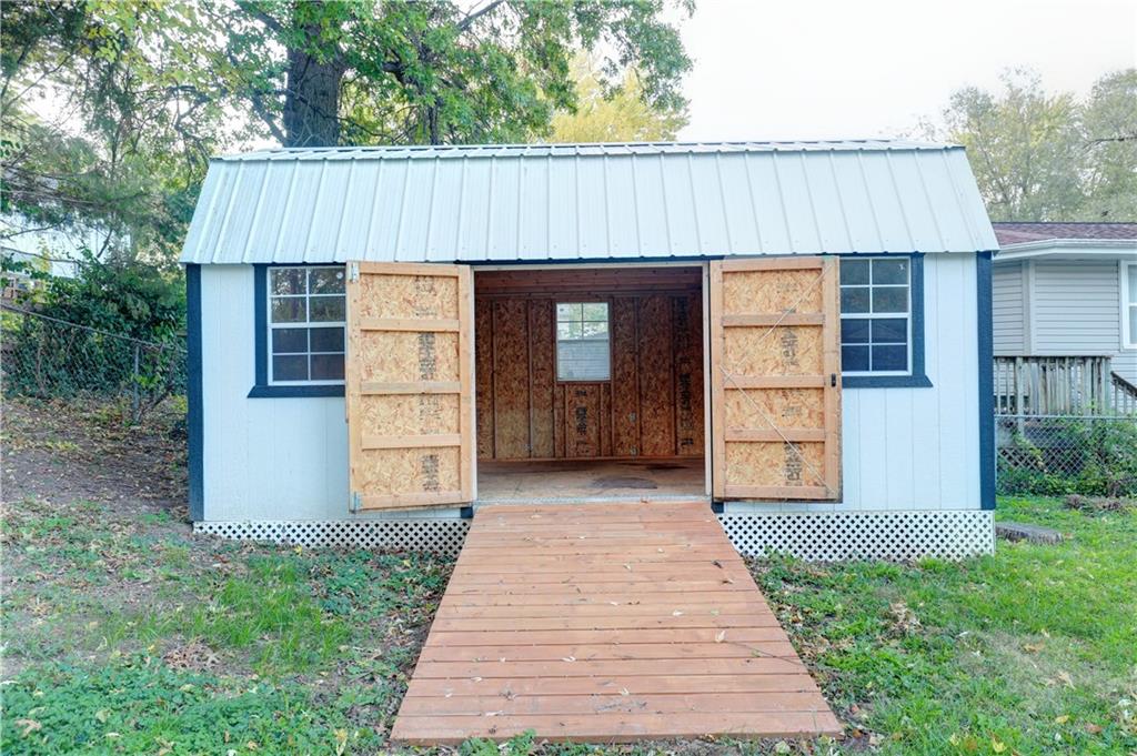 5221 NE 39th Street, Kansas City, MO 64117 | MLS#2585441