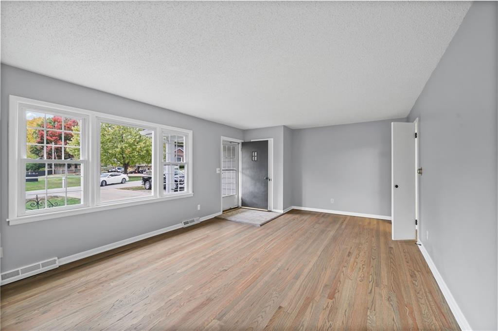 10701 N Main Street, Kansas City, MO 64155 | MLS#2586934