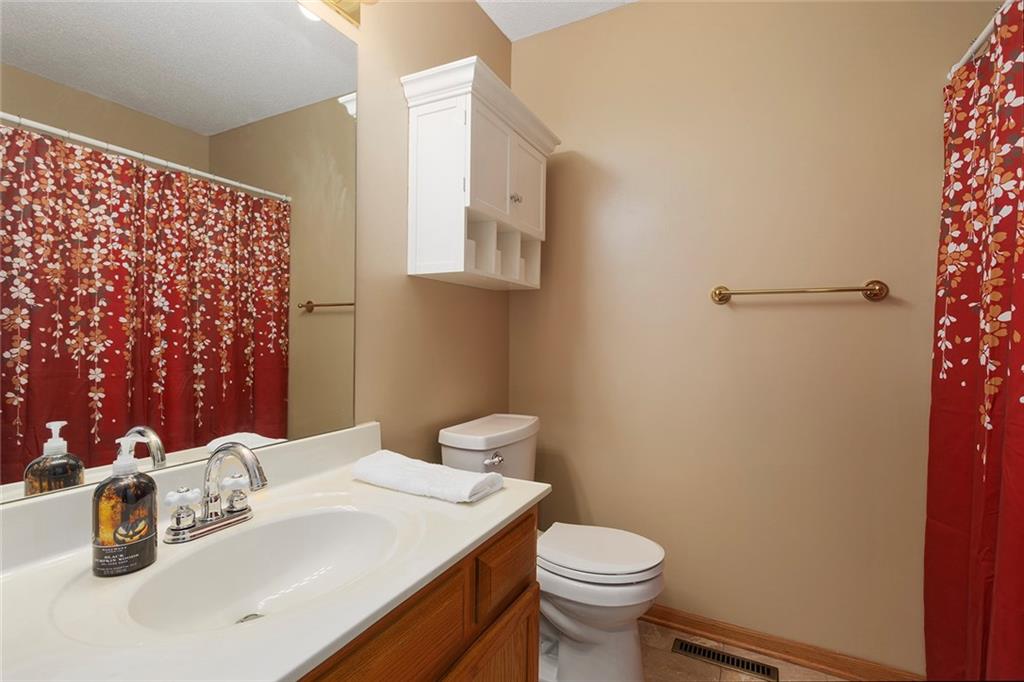 301 NE 103rd Street, Kansas City, MO 64155 | MLS#2588011