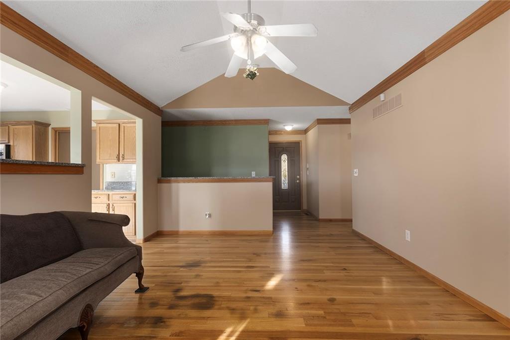 301 NE 103rd Street, Kansas City, MO 64155 | MLS#2588011