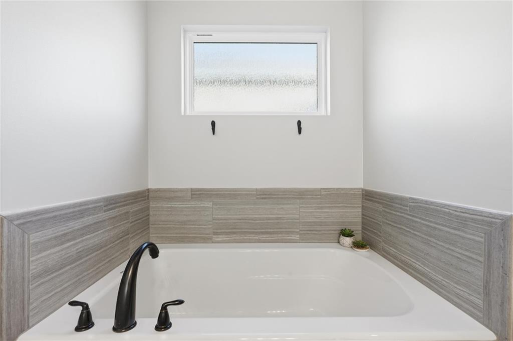 10020 N Lawn Avenue, Kansas City, MO 64156 | MLS#2588022