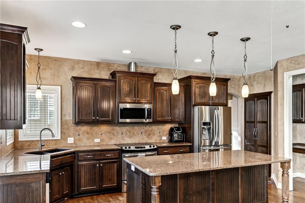 9003 N St Clair Avenue, Kansas City, MO 64154 | MLS#2588576