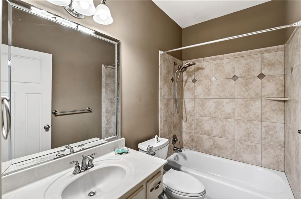 9003 N St Clair Avenue, Kansas City, MO 64154 | MLS#2588576