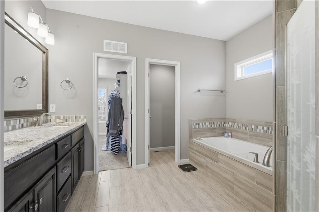 2410 NE 111th Terrace, Kansas City, MO 64155 | MLS#2591133