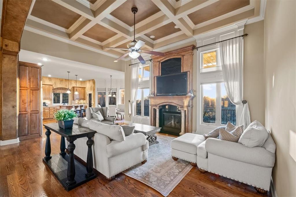 8050 N Caldwell Avenue, Parkville, MO 64152 | MLS#2591634