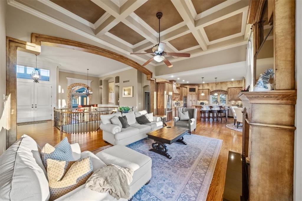 8050 N Caldwell Avenue, Parkville, MO 64152 | MLS#2591634