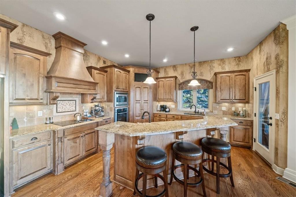 8050 N Caldwell Avenue, Parkville, MO 64152 | MLS#2591634