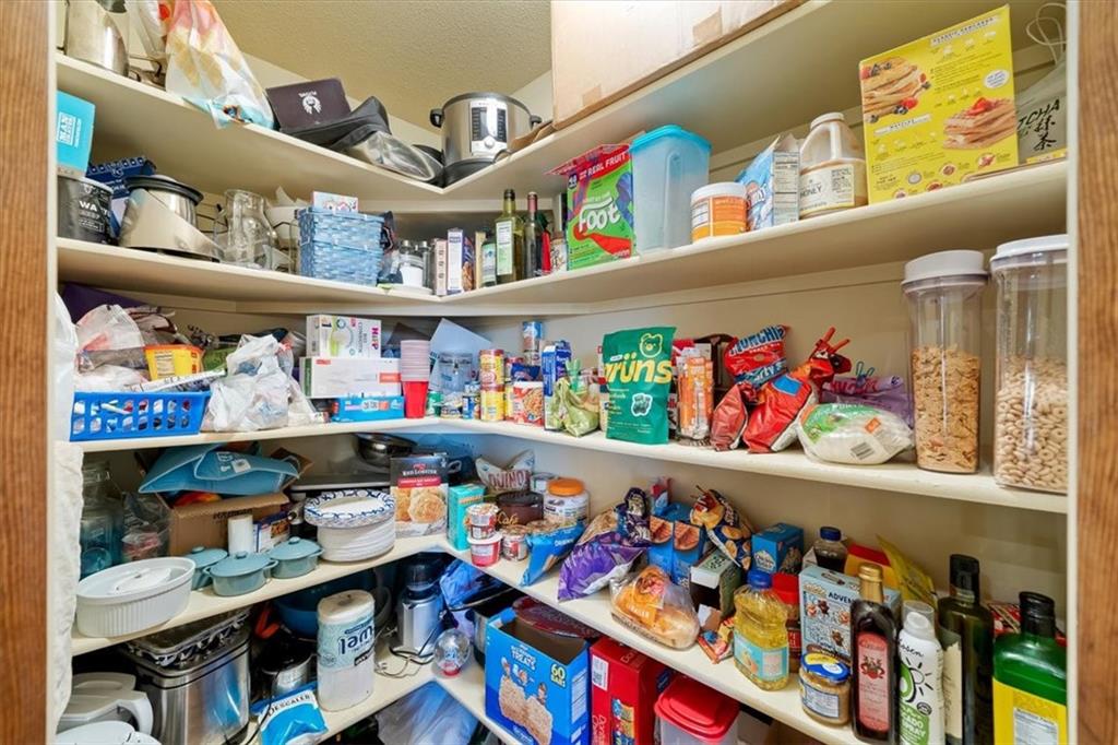 8050 N Caldwell Avenue, Parkville, MO 64152 | MLS#2591634