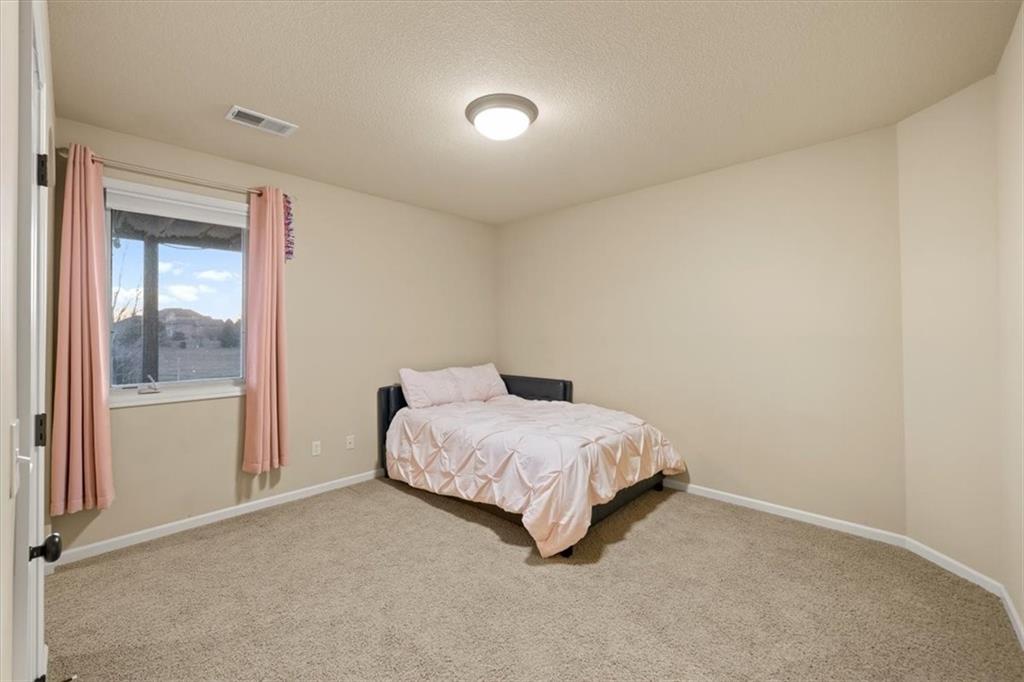 8050 N Caldwell Avenue, Parkville, MO 64152 | MLS#2591634