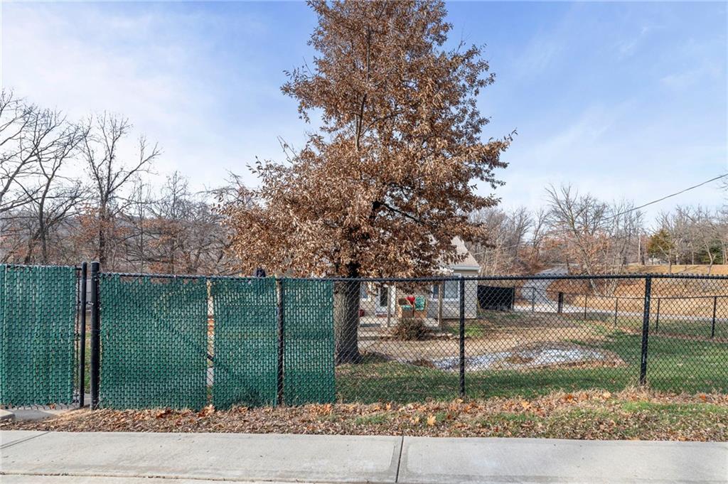 5812 NW PARKDALE Circle, Kansas City, MO 64151 | MLS#2591872