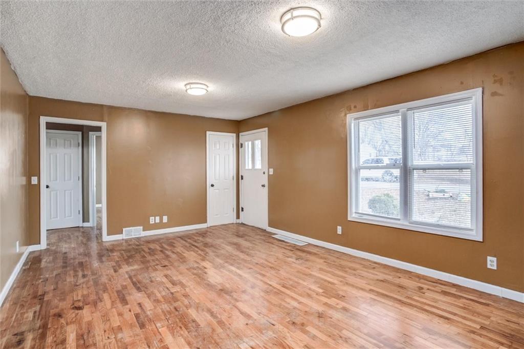 4928 N Topping Avenue, Kansas City, MO 64119 | MLS#2592277